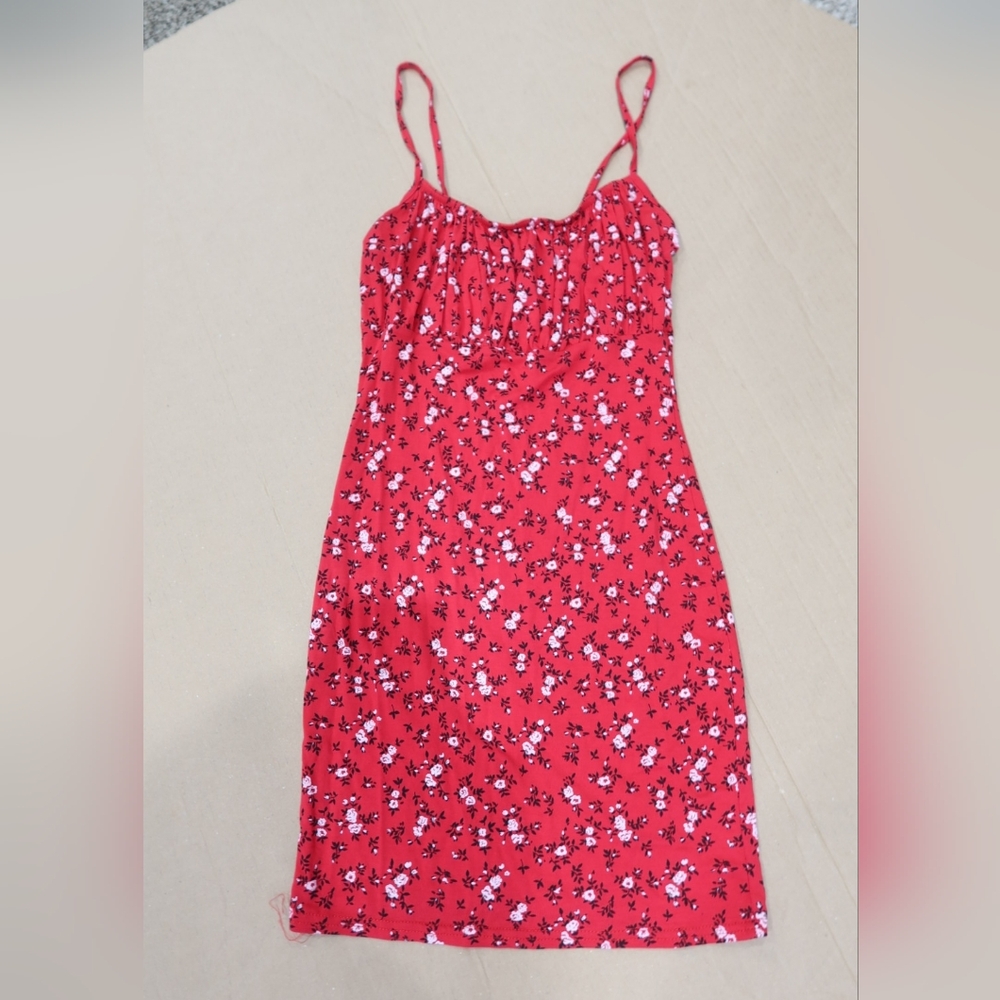PrettyLittleThing Red Floral Chemise